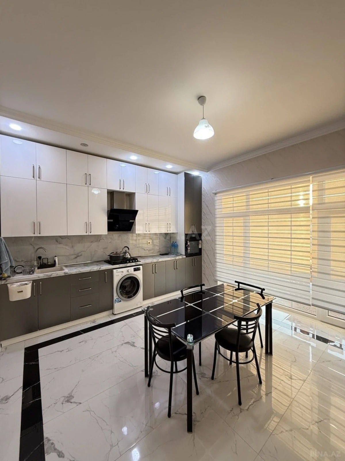 Satılır 4 otaqlı həyət evi 160 m²