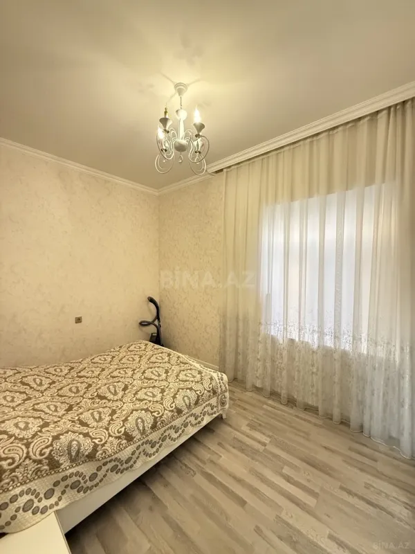Satılır 4 otaqlı həyət evi 160 m²