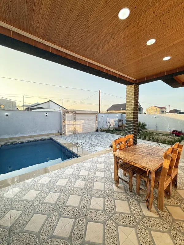 Satılır 4 otaqlı həyət evi 160 m²