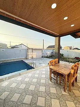 Satılır 4 otaqlı həyət evi 160 m²