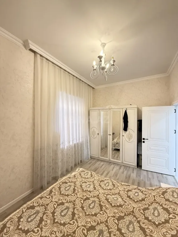 Satılır 4 otaqlı həyət evi 160 m²