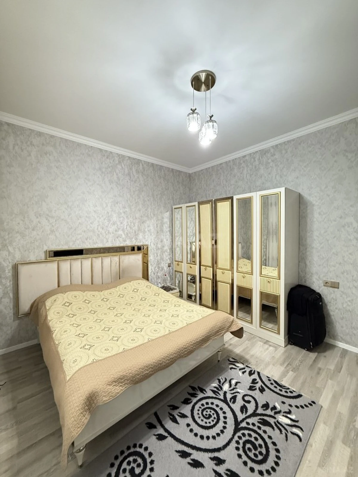 Satılır 4 otaqlı həyət evi 160 m²