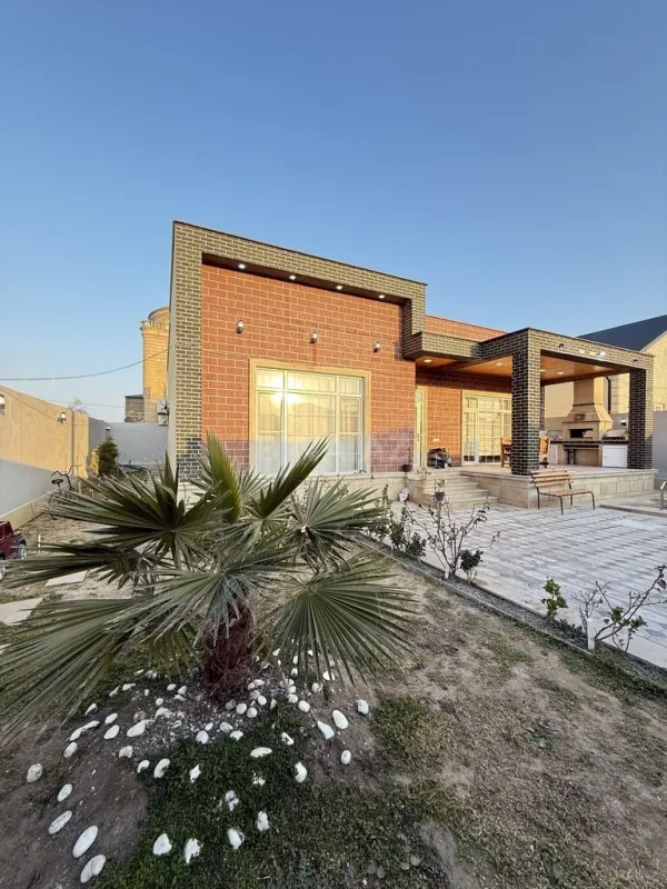 Satılır 4 otaqlı həyət evi 160 m²