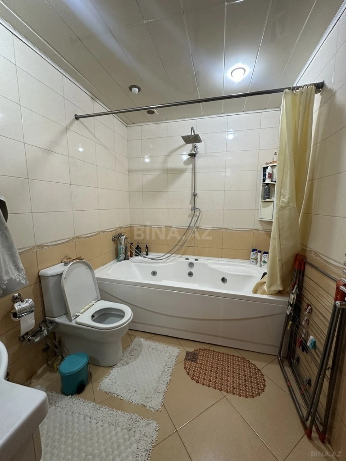 Satılır 3 otaqlı mənzil 122 m²