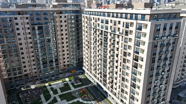 Satılır 2 otaqlı mənzil 87 m²