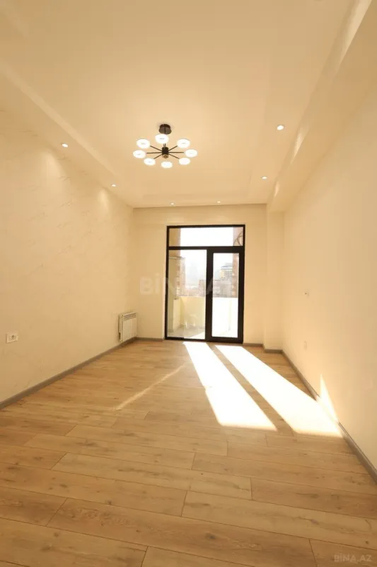 Satılır 2 otaqlı mənzil 87 m²