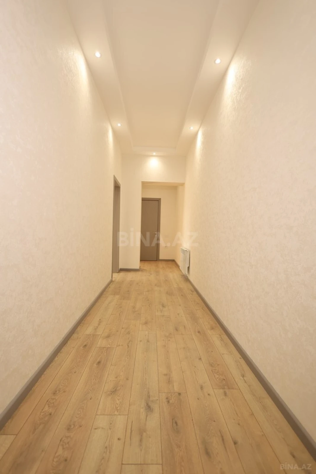 Satılır 2 otaqlı mənzil 87 m²