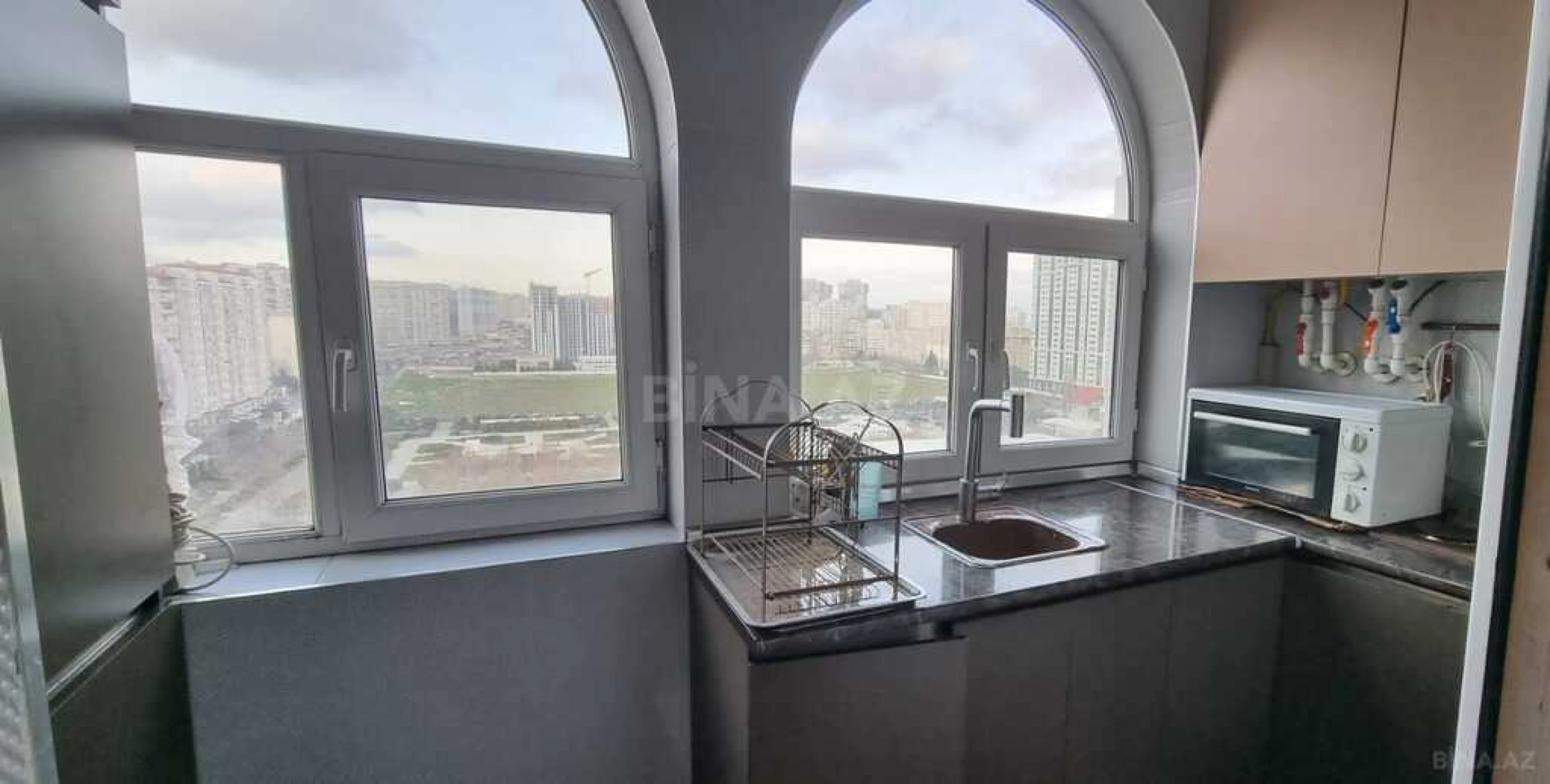 Satılır 3 otaqlı mənzil 110 m²