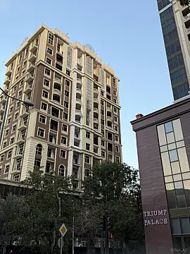 Satılır 4 otaqlı mənzil 131 m² — Bakı 4 otaq 131.00 m²