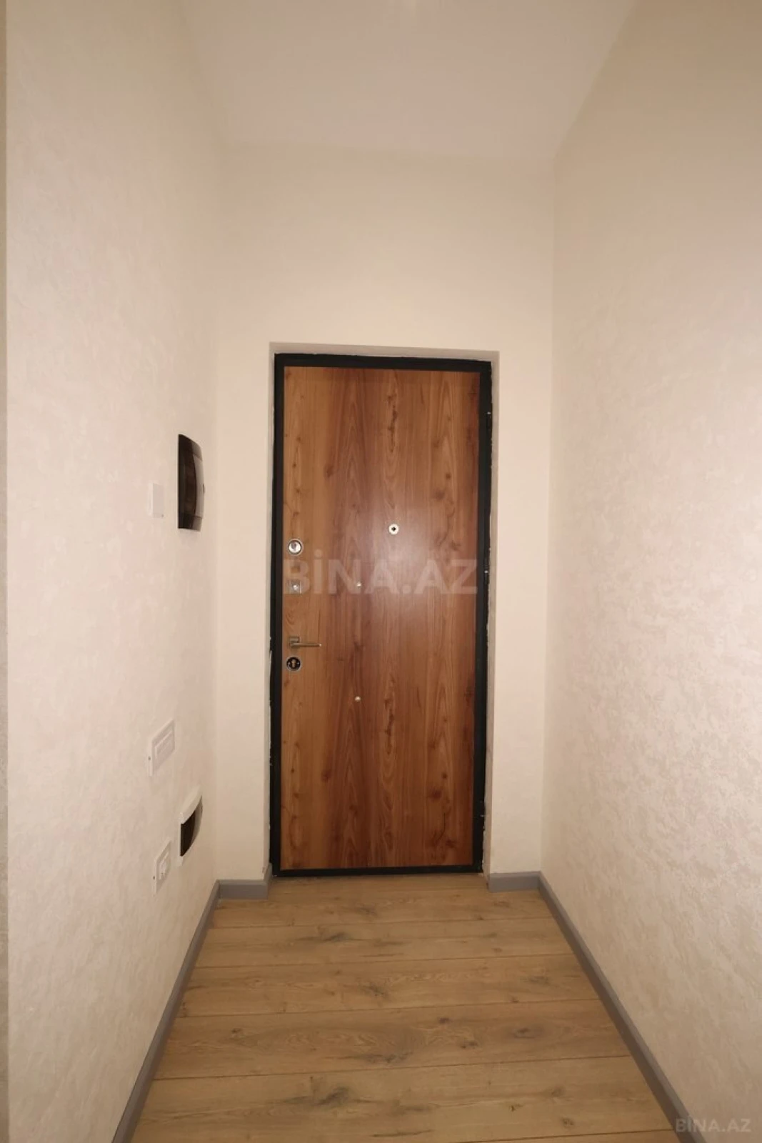 Satılır 2 otaqlı mənzil 114 m²