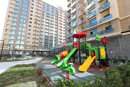 Satılır 2 otaqlı mənzil 114 m²