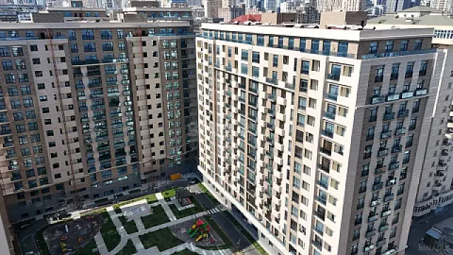 Satılır 2 otaqlı mənzil 114 m²