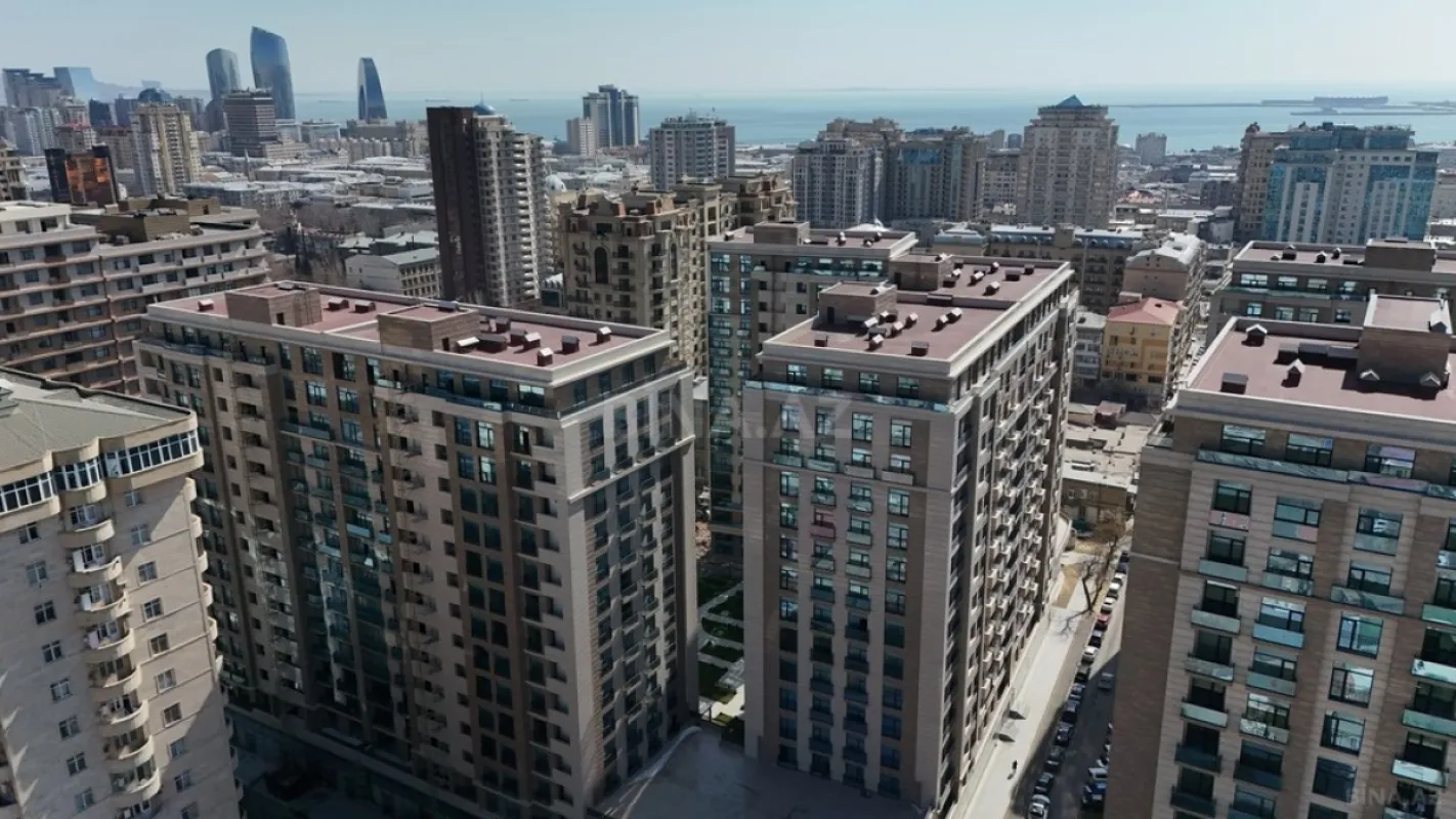 Satılır 2 otaqlı mənzil 114 m²