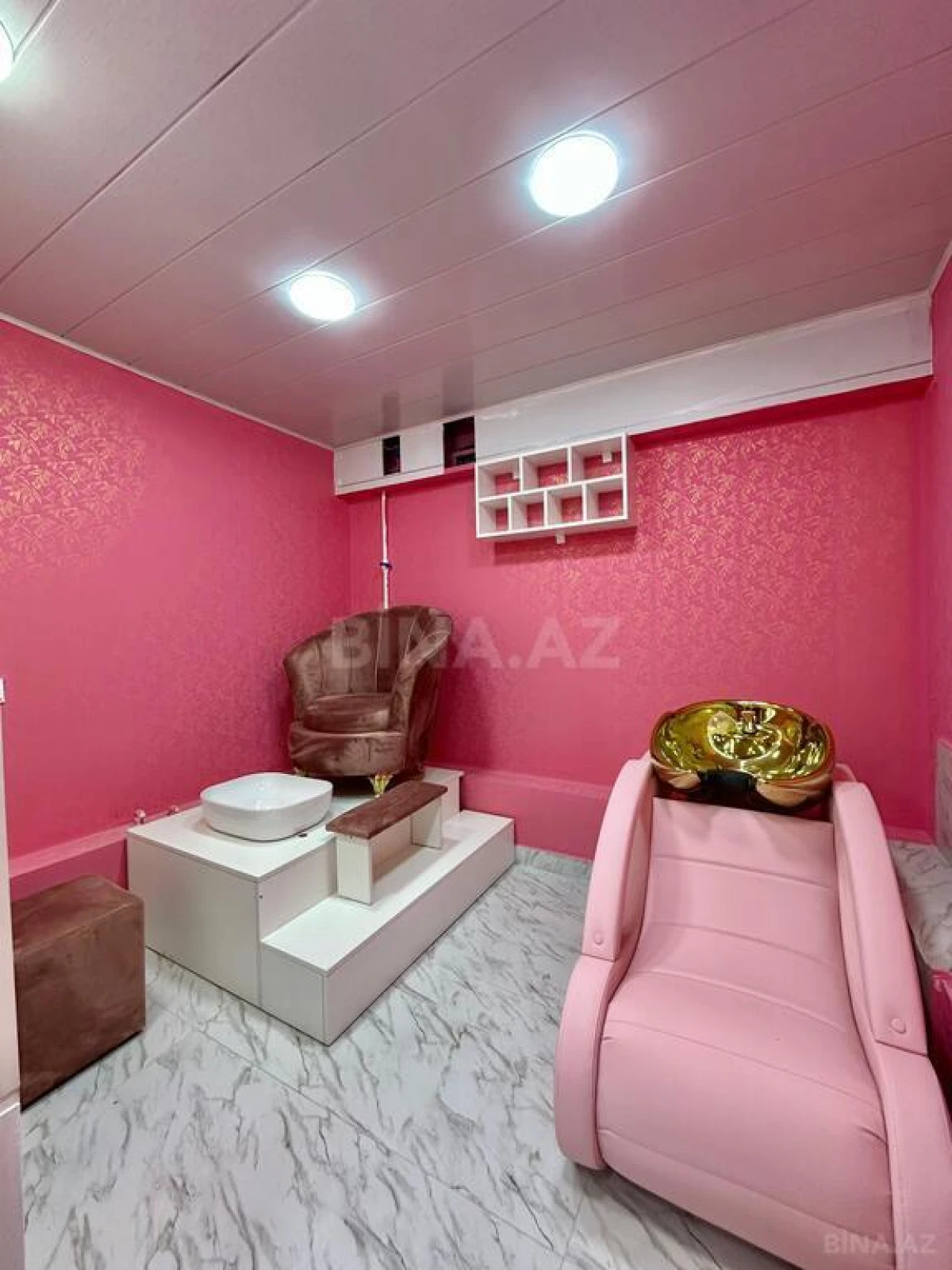 Satılır obyekt 100 m²