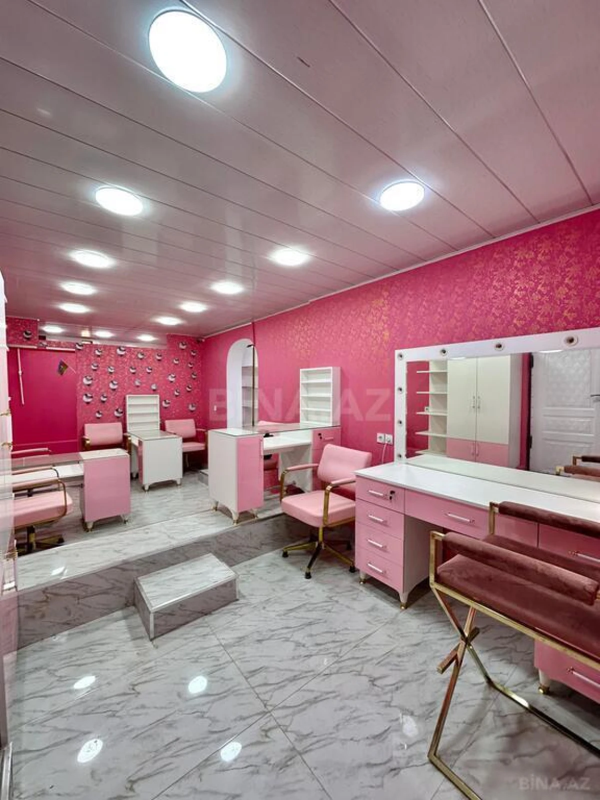 Satılır obyekt 100 m²