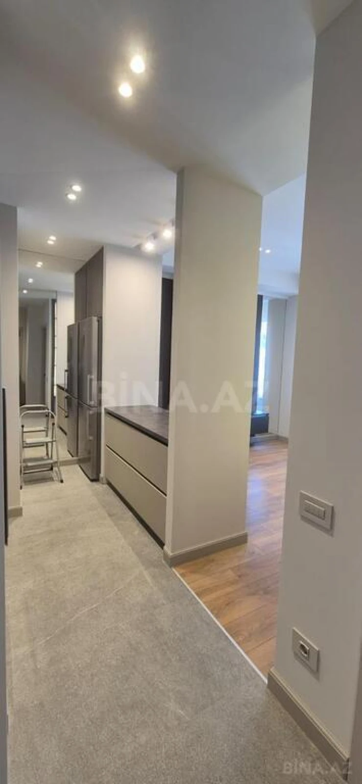 Kirayə verilir 2 otaqlı mənzil 55 m²