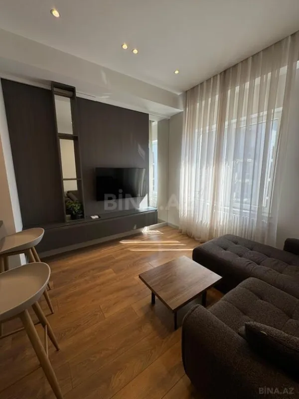 Kirayə verilir 2 otaqlı mənzil 55 m²