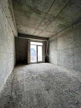 Satılır 3 otaqlı ofis 135 m²