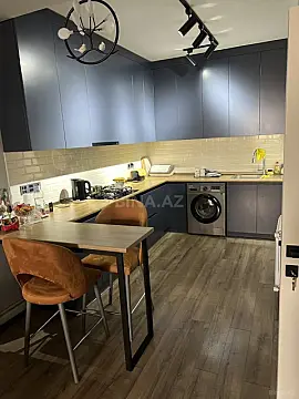 Satılır 2 otaqlı mənzil 78 m²