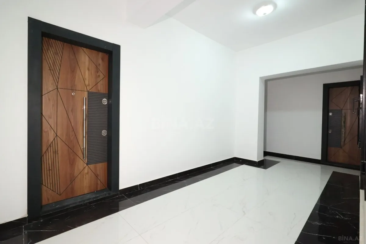 Satılır 4 otaqlı mənzil 230.4 m²