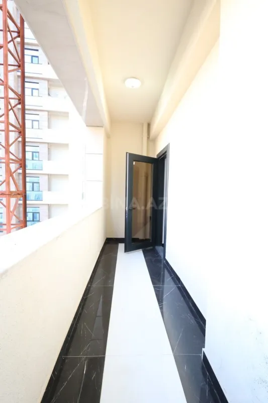 Satılır 4 otaqlı mənzil 230.4 m²