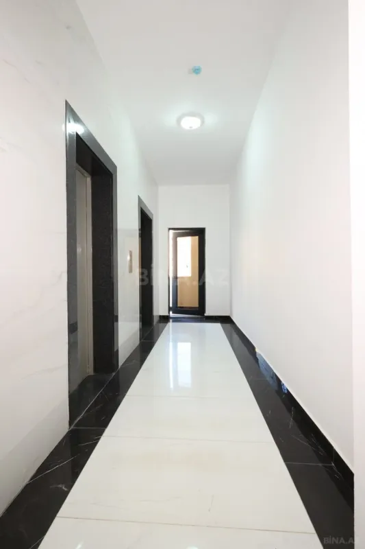 Satılır 3 otaqlı mənzil 174.4 m²
