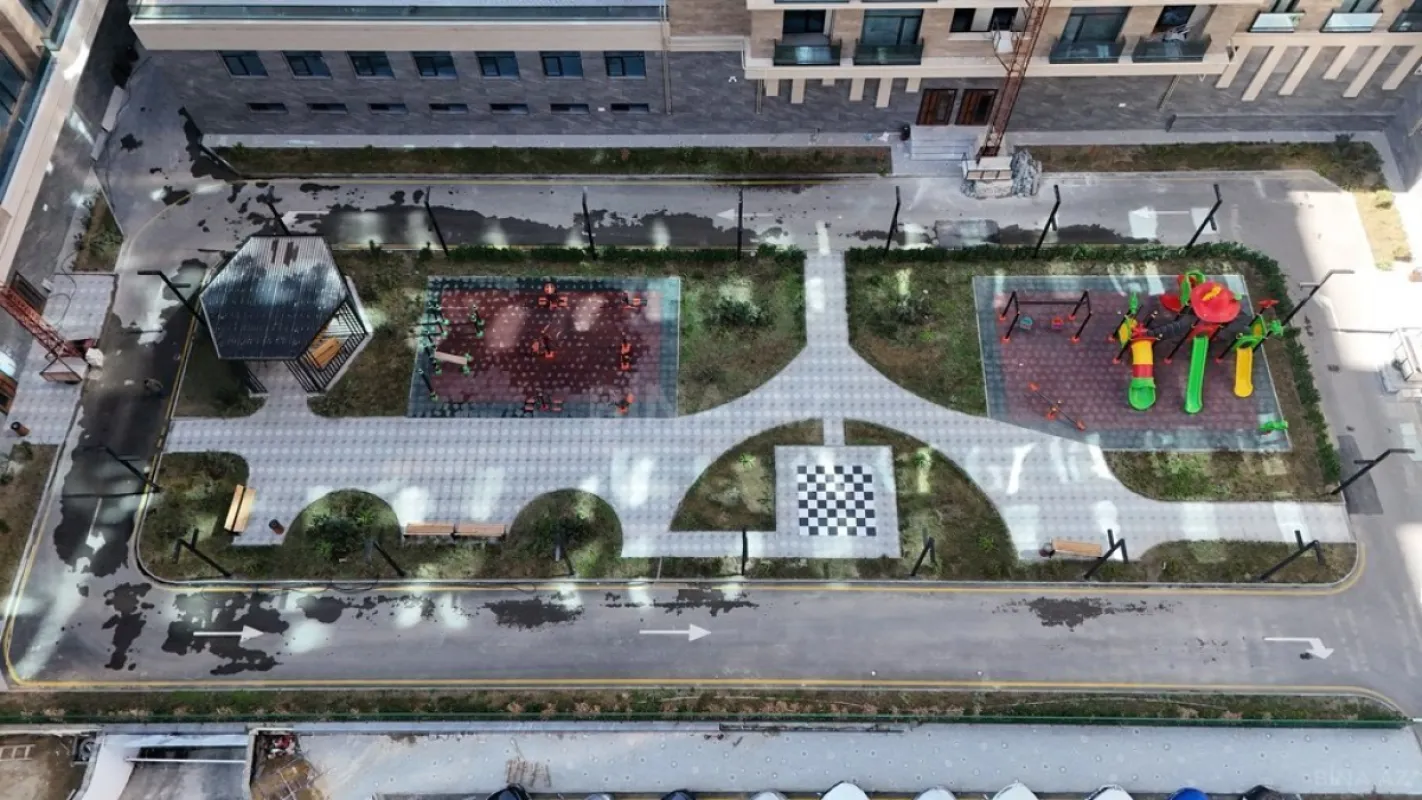 Satılır 3 otaqlı mənzil 174.4 m²