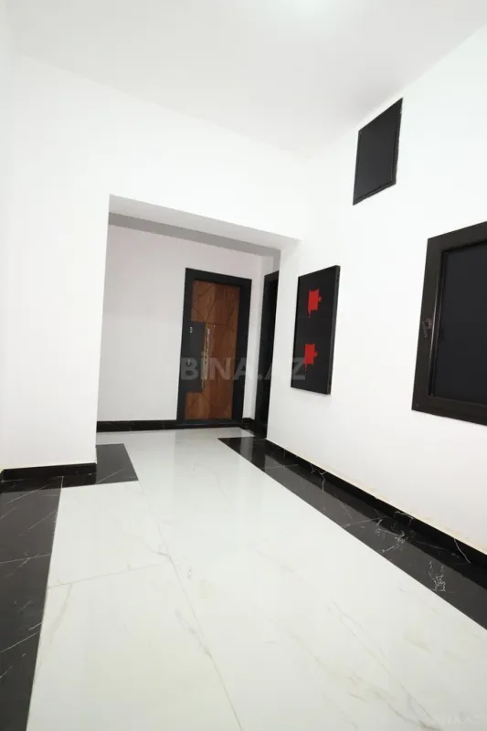 Satılır 3 otaqlı mənzil 174.4 m²