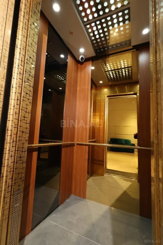 Satılır 3 otaqlı mənzil 174.4 m²