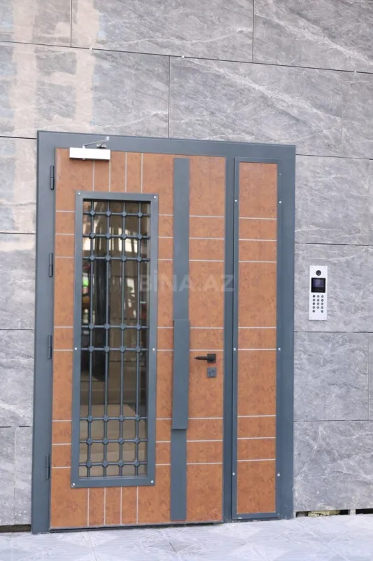 Satılır 3 otaqlı mənzil 174.4 m²