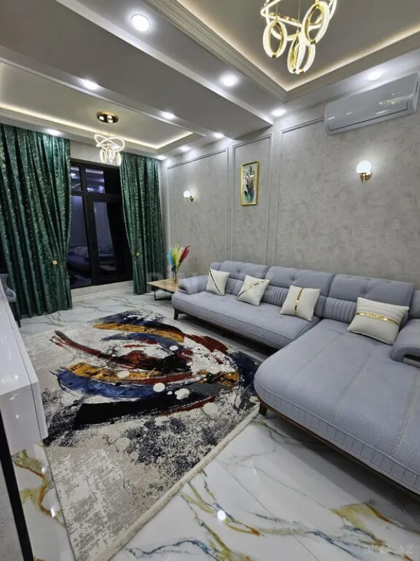Kirayə verilir 2 otaqlı mənzil 95 m²