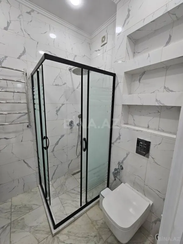 Kirayə verilir 2 otaqlı mənzil 95 m²