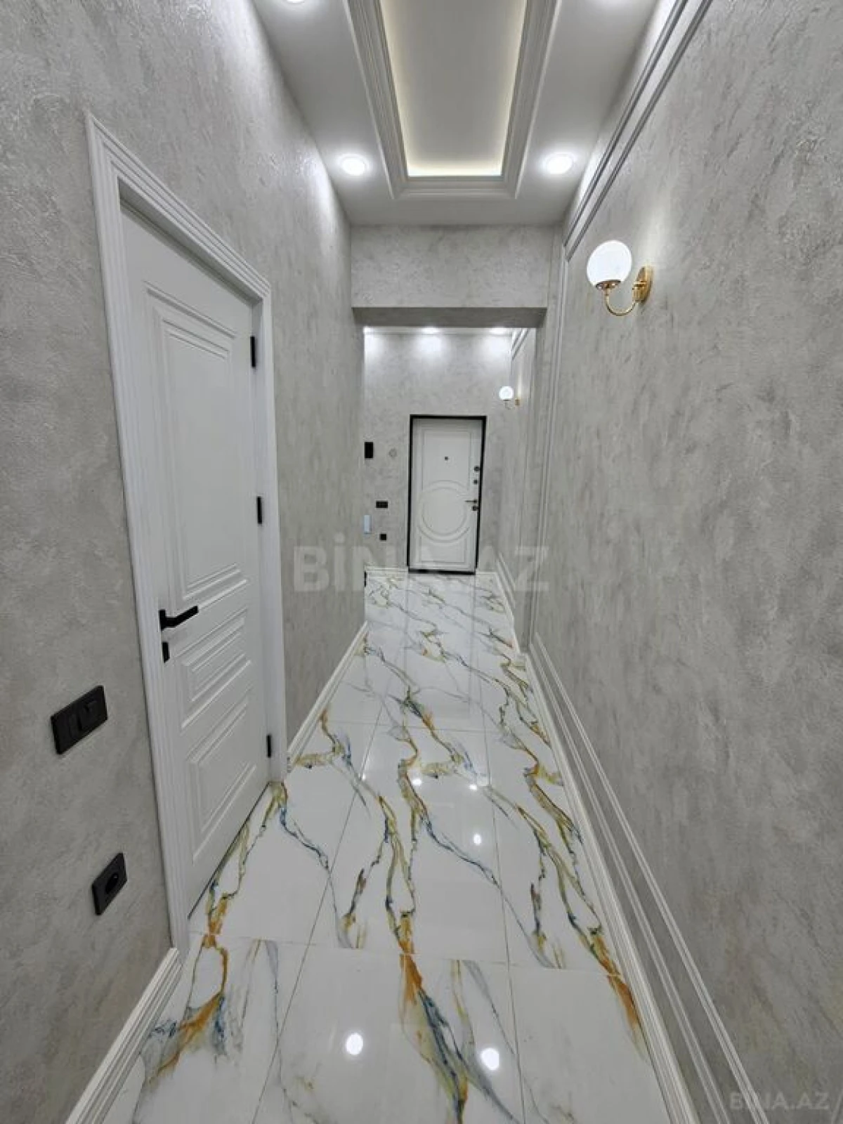 Kirayə verilir 2 otaqlı mənzil 95 m²