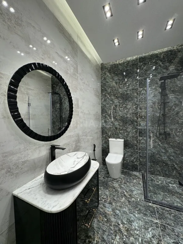 Satılır 4 otaqlı həyət evi 200 m²