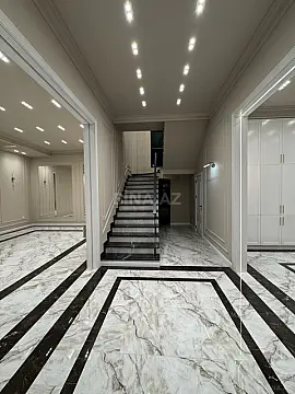 Satılır 4 otaqlı həyət evi 200 m²