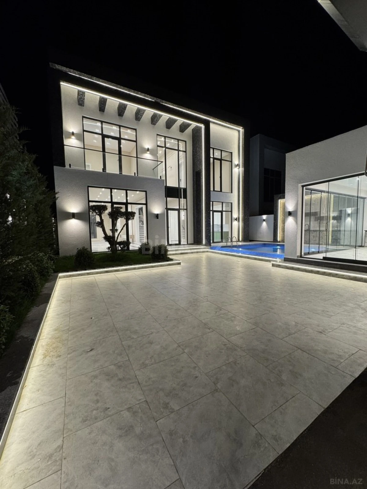 Satılır 4 otaqlı həyət evi 200 m²