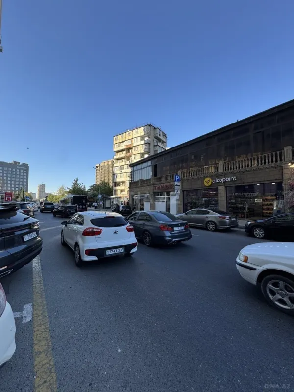 Satılır obyekt 60 m²