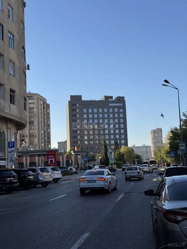 Satılır obyekt 60 m²