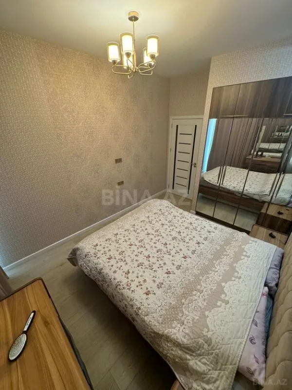 Kirayə verilir 2 otaqlı mənzil 70 m²