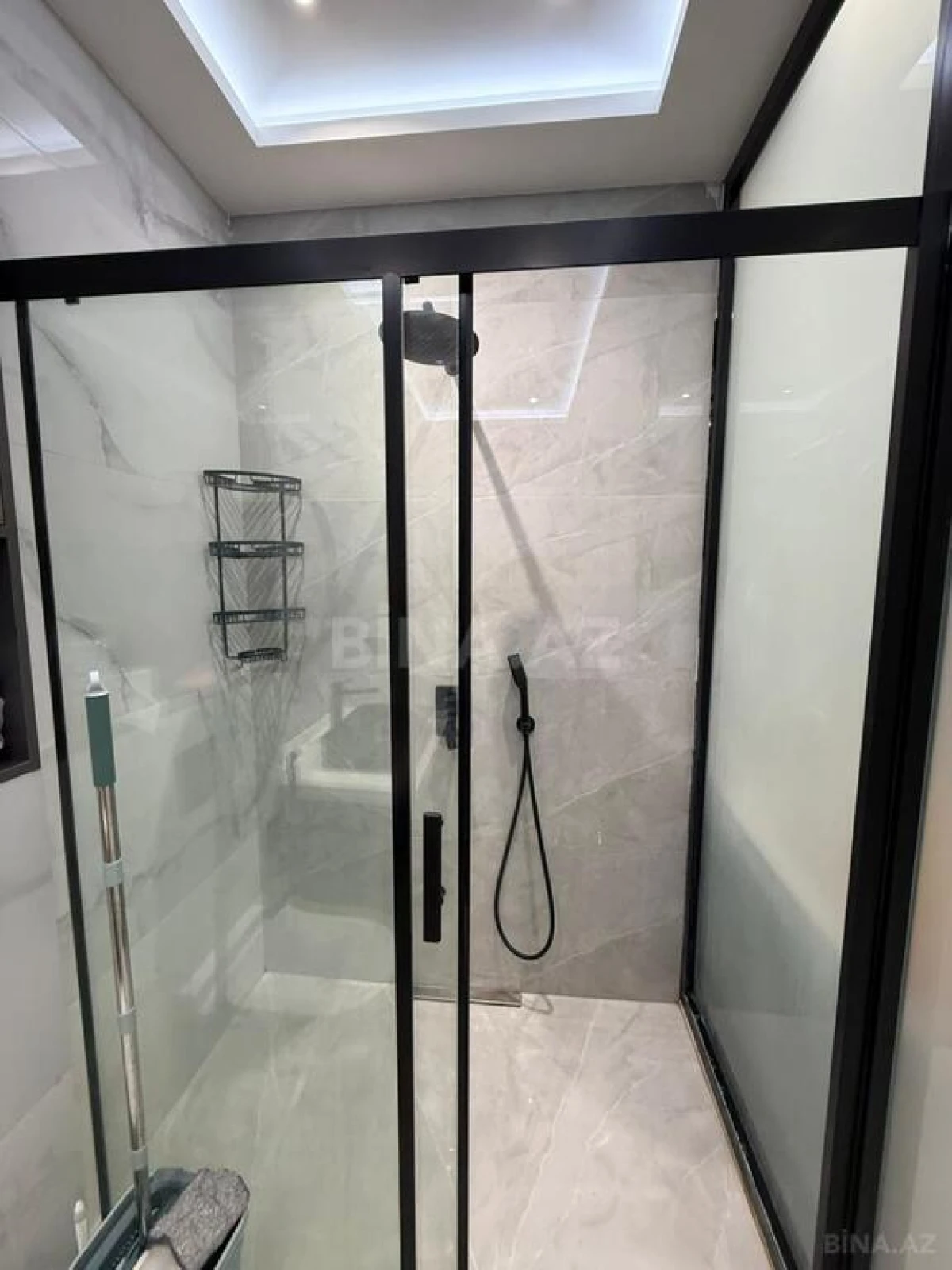 Kirayə verilir 2 otaqlı mənzil 65 m²