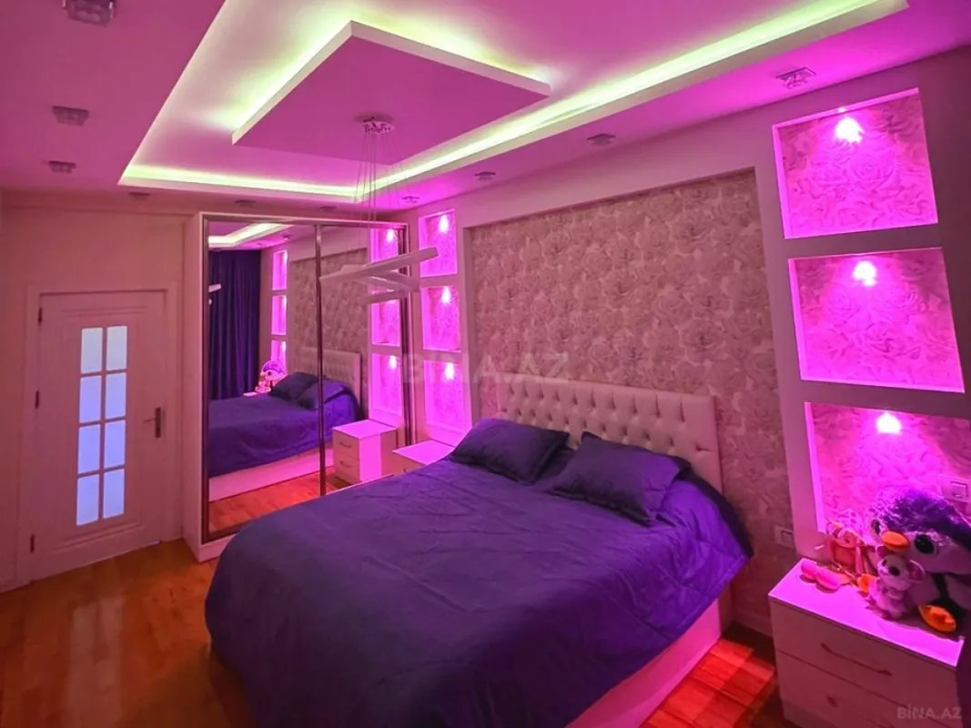 Satılır 2 otaqlı mənzil 105 m²