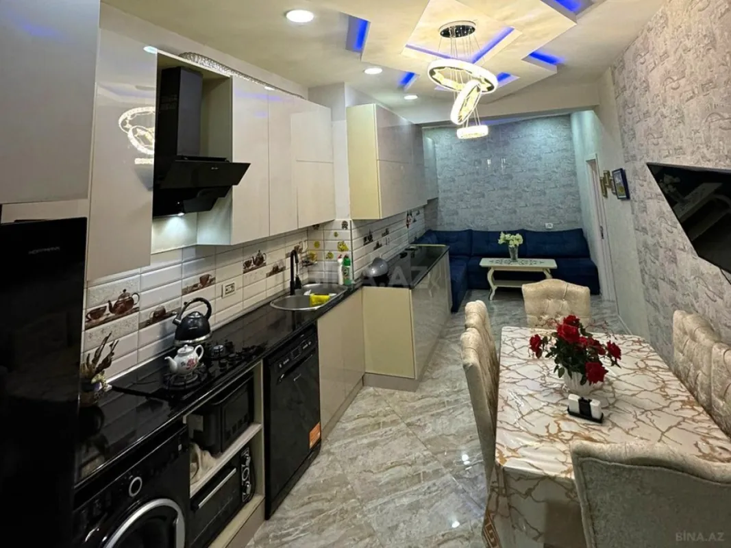 Satılır 2 otaqlı mənzil 105 m²