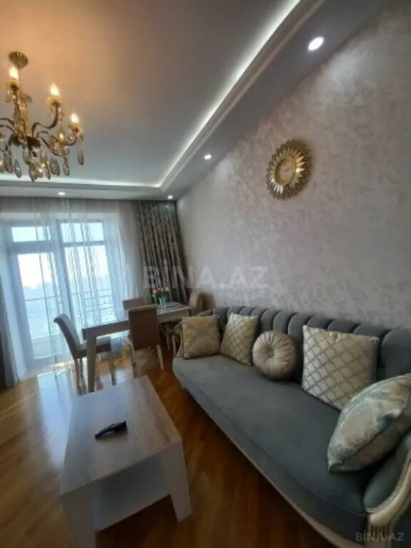Kirayə verilir 2 otaqlı mənzil 65 m²