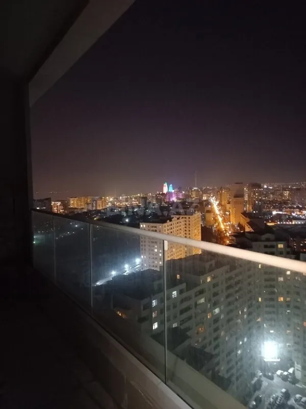 Kirayə verilir 2 otaqlı mənzil 65 m²