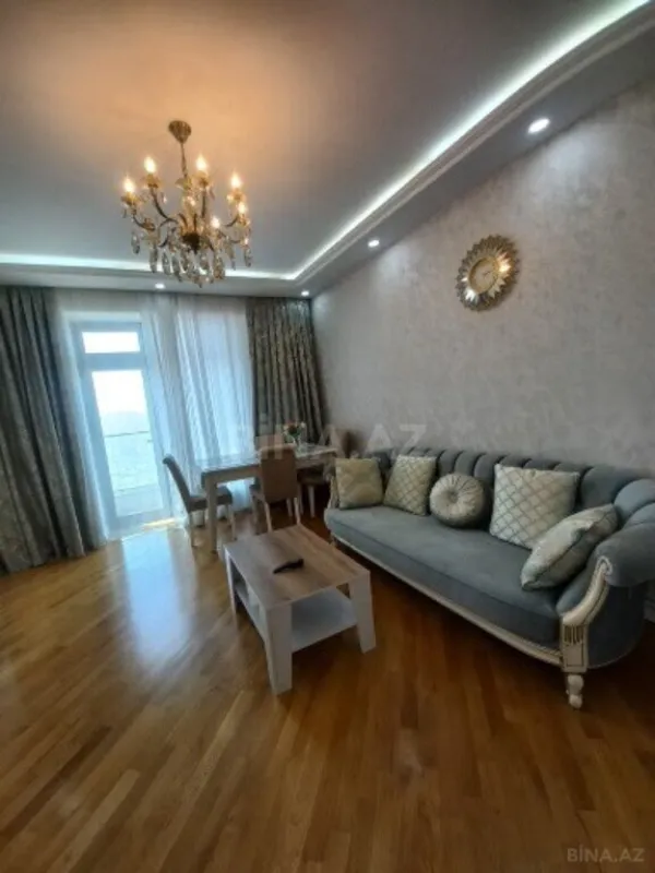 Kirayə verilir 2 otaqlı mənzil 65 m²