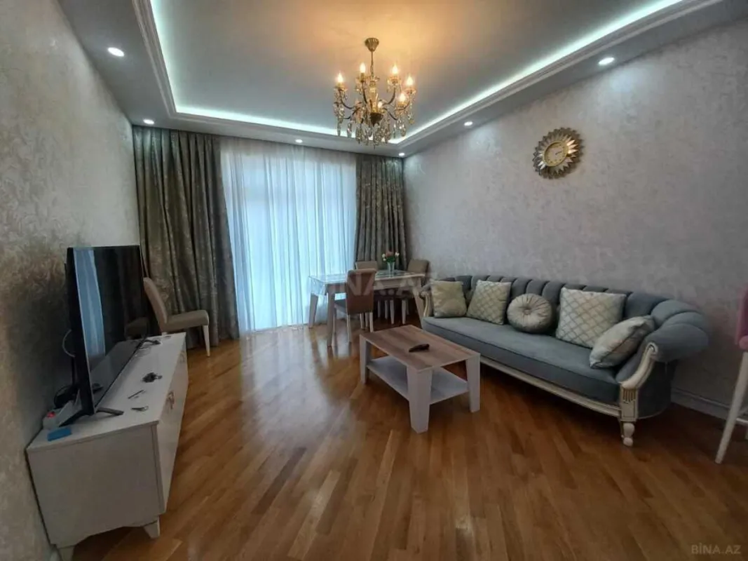 Kirayə verilir 2 otaqlı mənzil 65 m²