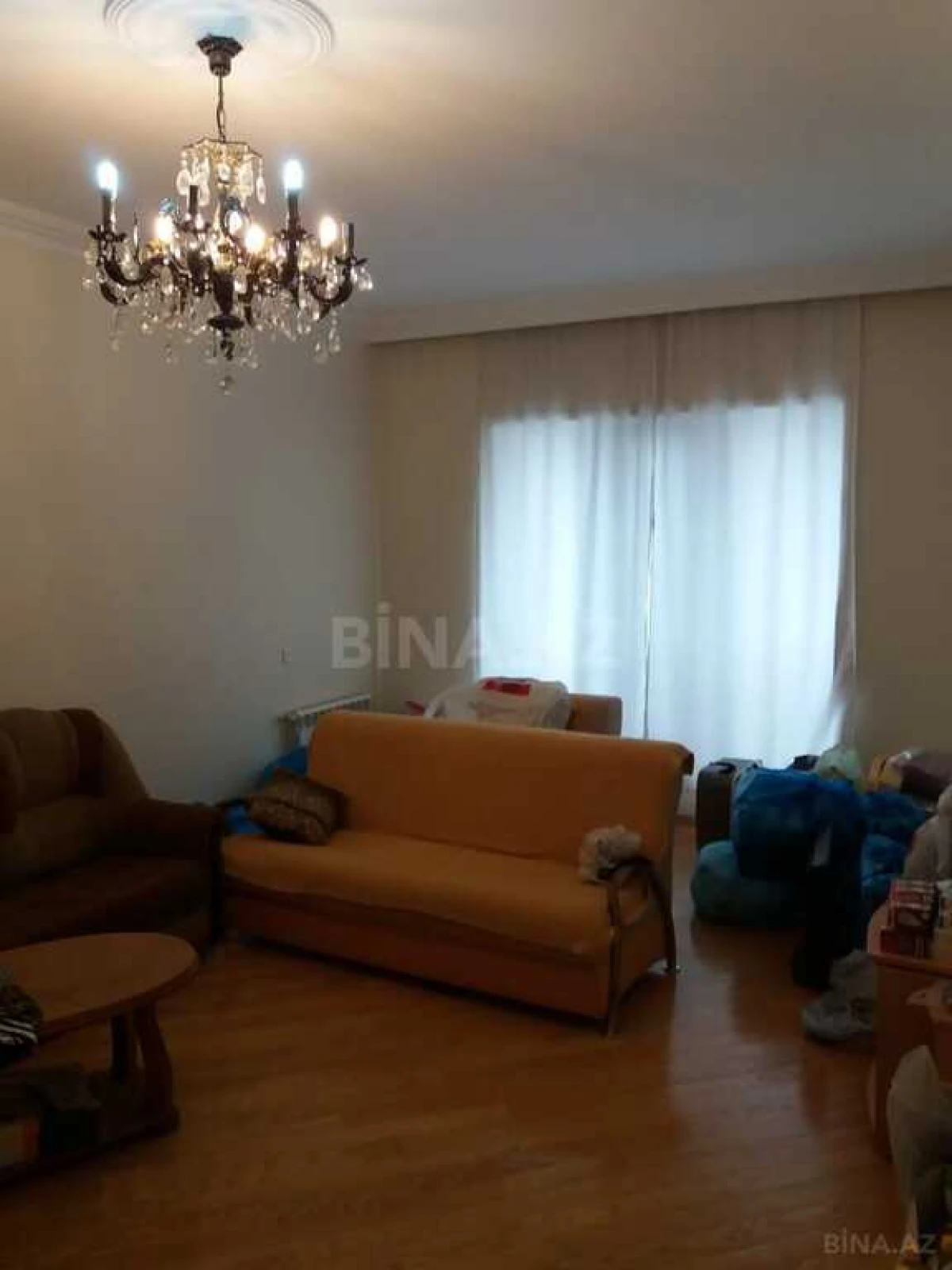 Satılır 3 otaqlı mənzil 137 m²