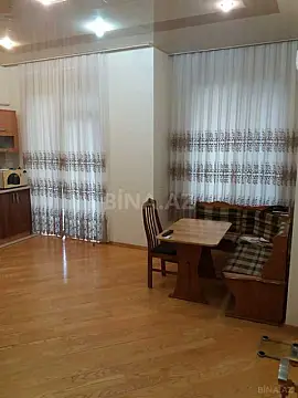 Satılır 3 otaqlı mənzil 137 m²