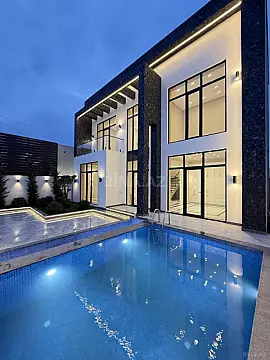 Satılır 4 otaqlı həyət evi 200 m²