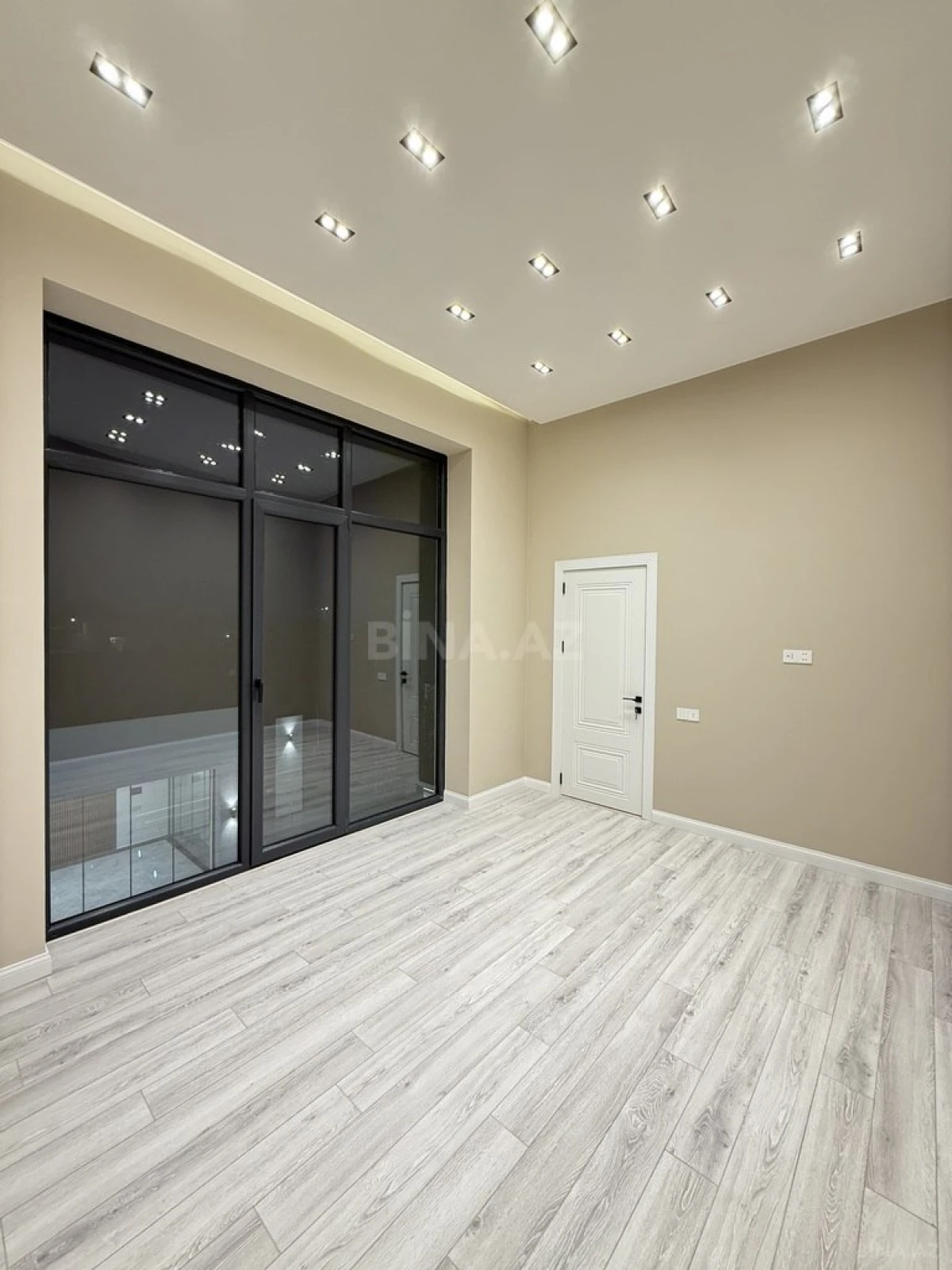 Satılır 4 otaqlı həyət evi 200 m²